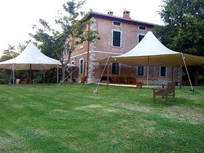 yoga retreats and teacher trainings into yoga shala in Tuscany, Italy